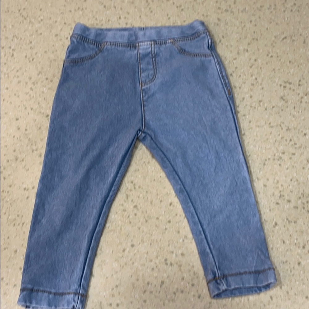 ⚡️⚡️$5⚡️⚡️Zara Baby girls jeans (stretchy)